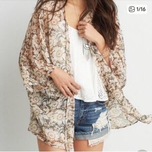 American Eagle Outfitters Beige Floral Sheer Kimono